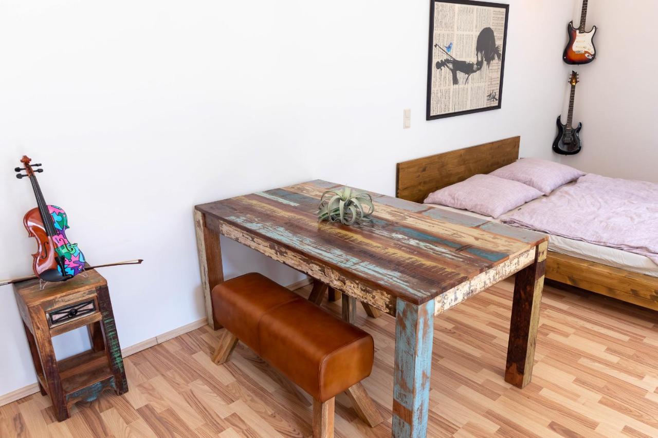 Design Near Mariahilferstrasse Appartement Wenen